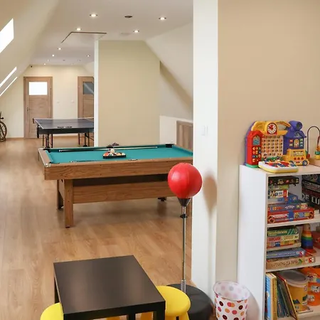 Kasper アパートホテル シャフラリ