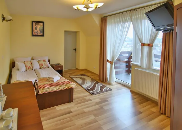 מלון דירות Kasper 3*